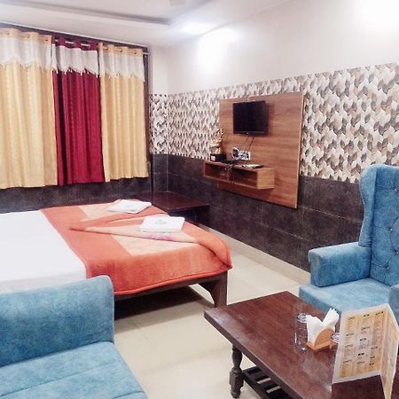 Hotel Vishal Palace Unnao Extérieur photo